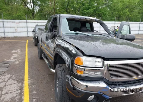 2004 GMC Sierra 2500Hd Slt из США, поврежденный, VIN 1GTHK29U14E229035